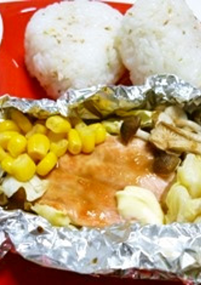 ホイルで簡単！鮭のちゃんちゃん焼き風-レシピのメイン写真