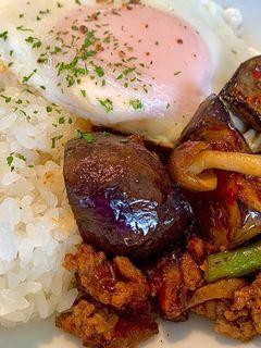 ごはんが進む!ナスと挽肉のピリ辛炒め-レシピのメイン写真
