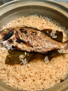 今夜は豪華に鯛めしだ!-レシピのメイン写真