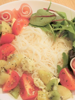 さっぱりキウイのカプレーゼ風そうめん-レシピのメイン写真