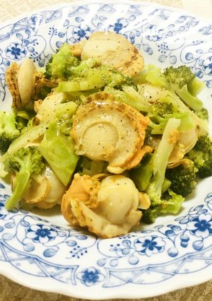 帆立とブロッコリーのレモンバター炒め-レシピのメイン写真