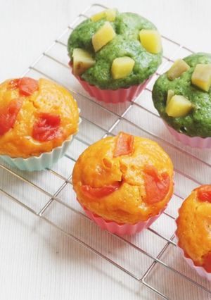 離乳食蒸しパン【ほうれん草&トマト】-レシピのメイン写真