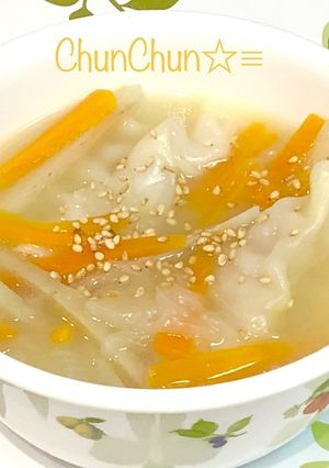 簡単☆にんじんとごぼうの餃子スープ-レシピのメイン写真