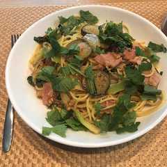 รูปของ ナスとベーコンの明太パスタ