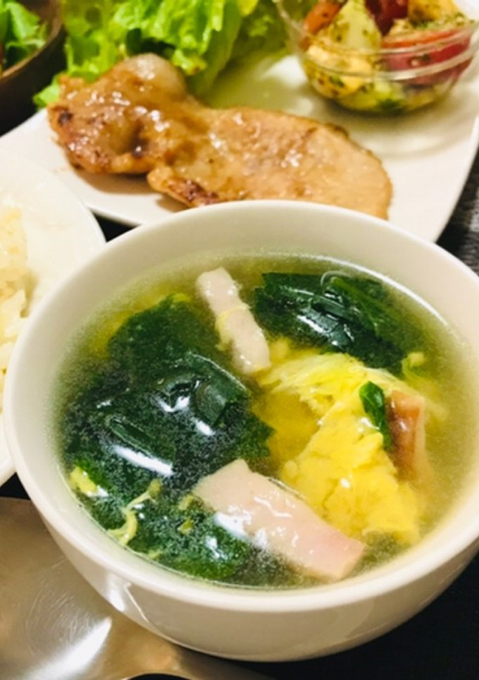 ほうれん草とベーコンと卵のスープ-レシピのメイン写真