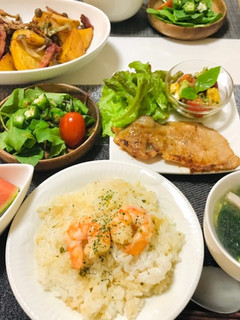 エビピラフが主役の晩ご飯・夕飯献立-レシピのメイン写真
