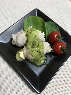 豚肉巻き☆さっぱりキウイソース掛け-レシピのメイン写真