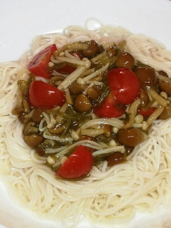 レンチン簡単|茸とめかぶのトロトロ素麺-レシピのメイン写真