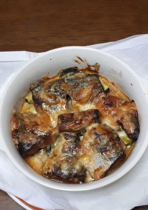 サバ味噌煮缶のチーズ焼き-レシピのメイン写真