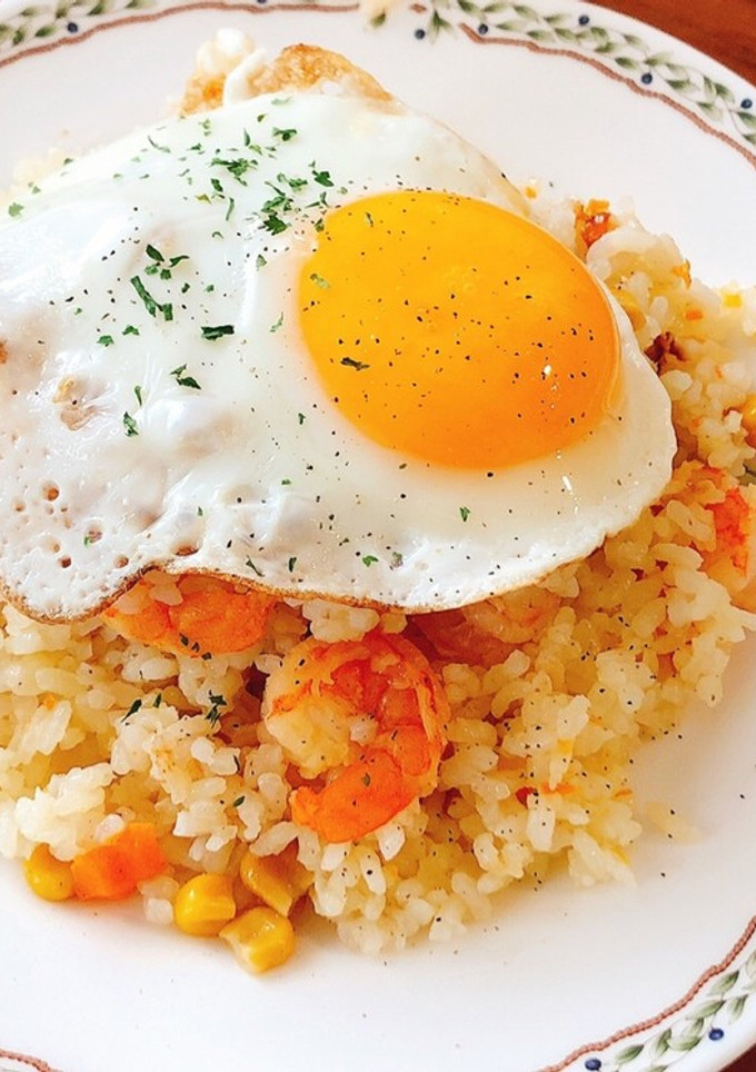 炊飯器で簡単エビピラフ-レシピのメイン写真