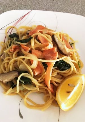 スモークサーモンとキノコのクリームパスタ-レシピのメイン写真