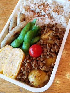 お弁当(6/11)新じゃがと挽肉の炒め物-レシピのメイン写真