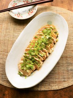 サラダチキンと焼肉のタレで簡単!よだれ鶏-レシピのメイン写真