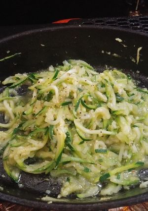 ズッキーニにんにく炒め(簡単)-レシピのメイン写真
