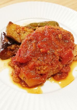 トマト缶で煮込みハンバーグ-レシピのメイン写真