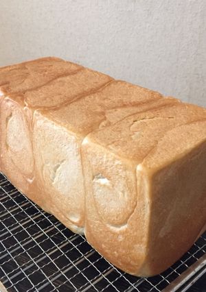 シンプルな材料で『ほぼ生食パン』♪2斤用-レシピのメイン写真