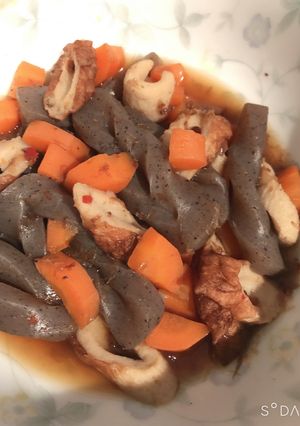 ねじりこんにゃくと竹輪の煮物-レシピのメイン写真