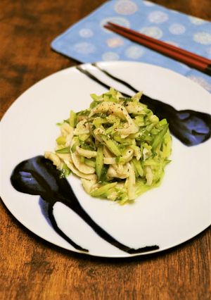 材料２つ☆鶏皮ときゅうりのピリ辛和え-レシピのメイン写真