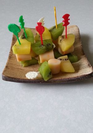 キウイとチーかまのピンチョス-レシピのメイン写真