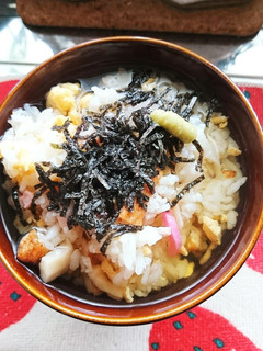 残ったちらし寿司はお茶漬けにしよう!-レシピのメイン写真