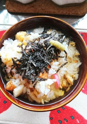 残ったちらし寿司はお茶漬けにしよう！-レシピのメイン写真