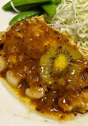トンテキ！フルーティーなキウイソース風味-レシピのメイン写真