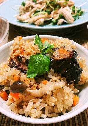 サバ味噌煮缶で炊き込みご飯♪-レシピのメイン写真