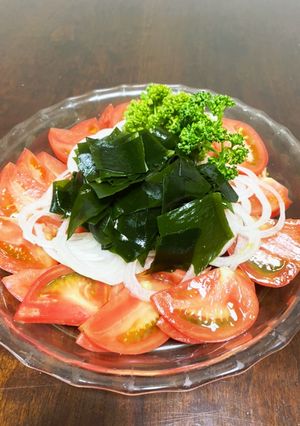 ごま油香る♡トマトわかめサラダ-レシピのメイン写真