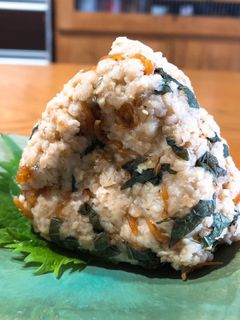オートミールでじゃこと梅干しおにぎり-レシピのメイン写真