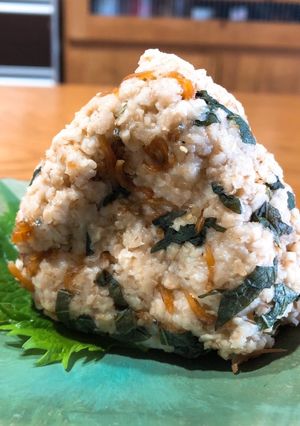オートミールでじゃこと梅干しおにぎり-レシピのメイン写真