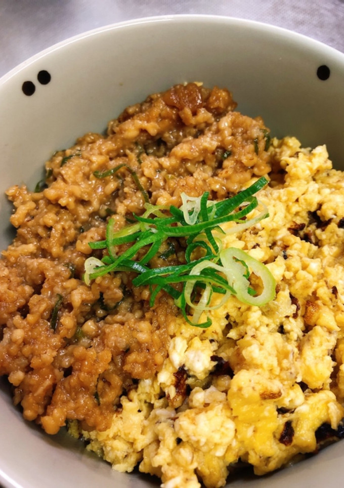 二色丼(鶏そぼろ＊炒り卵)-レシピのメイン写真