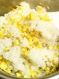【電鍋レシピ】とうもろこしごはん-レシピのメイン写真