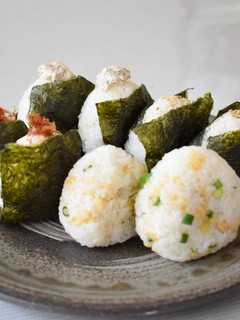 おにぎりの塩の量-レシピのメイン写真