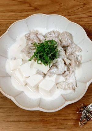薄切り肉と豆腐の豆乳煮-レシピのメイン写真