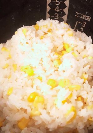 子供大好き！旬トウモロコシの炊き込みご飯-レシピのメイン写真