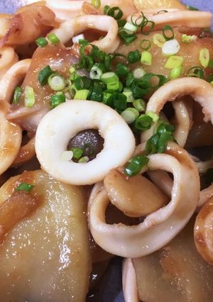 ヤリイカとジャガイモのにんにく甘辛炒め-レシピのメイン写真
