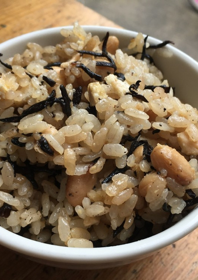めんつゆで簡単！ひじきの炊き込みご飯-レシピのメイン写真