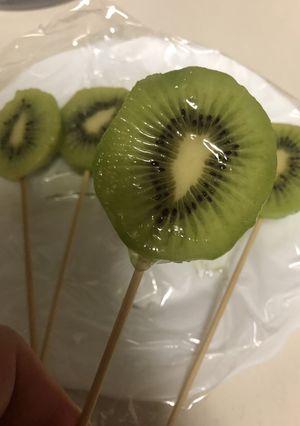 簡単キウイ飴でお祭り気分-レシピのメイン写真