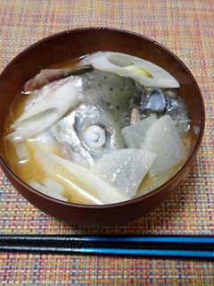海峡サーモンのあら汁味噌仕立て-レシピのメイン写真