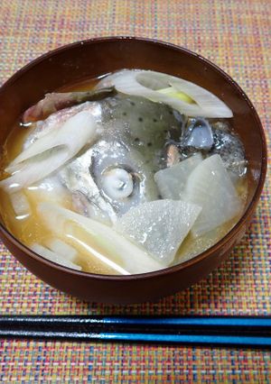 海峡サーモンのあら汁味噌仕立て-レシピのメイン写真