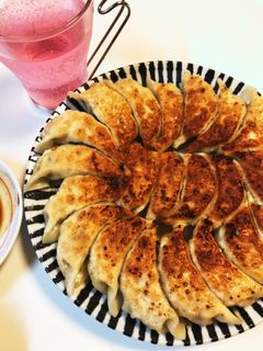 食べすぎ注意!シソたっぷりギョウザ-レシピのメイン写真