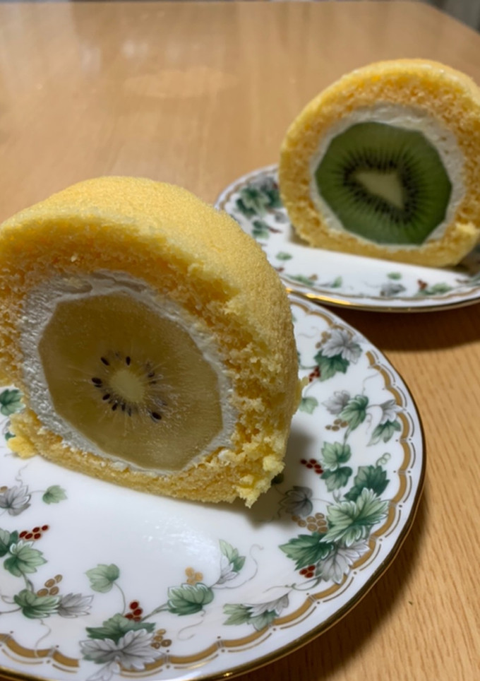 まるごとキウイロール-レシピのメイン写真