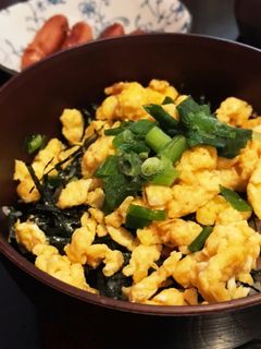 何作ろうか迷ったら、生のりたま丼。-レシピのメイン写真