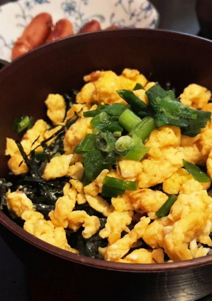 何作ろうか迷ったら、生のりたま丼。-レシピのメイン写真