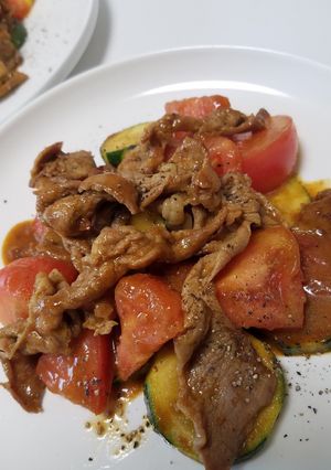 お二人さんのズッキーニと豚肉のカレー炒め-レシピのメイン写真