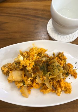 キムチ、凍らせ豆腐、玉子の炒め-レシピのメイン写真