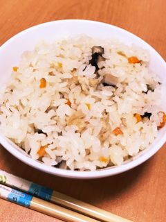 シンプル・ザ・ベストな炊き込みご飯♬-レシピのメイン写真