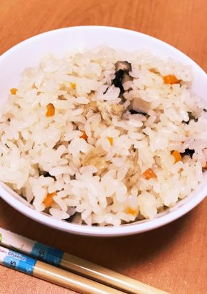 シンプル・ザ・ベストな炊き込みご飯♬-レシピのメイン写真
