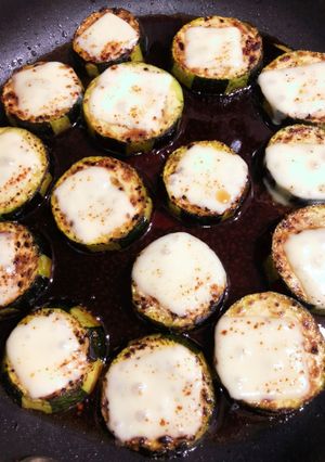 ズッキーニの焼き鳥のタレ焼きチーズのせ-レシピのメイン写真