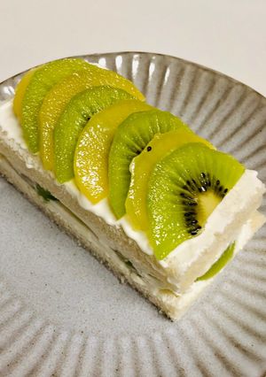 キウイを使ったフルーツサンドケーキ-レシピのメイン写真
